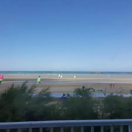 Maison A Avec Acces Direct Aux Plages Du Debarquement Hébergement de vacances