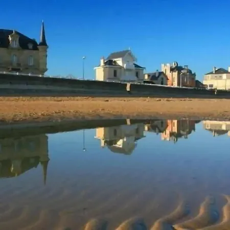 Maison A Avec Acces Direct Aux Plages Du Debarquement Hébergement de vacances *